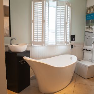 angled bathtub style
